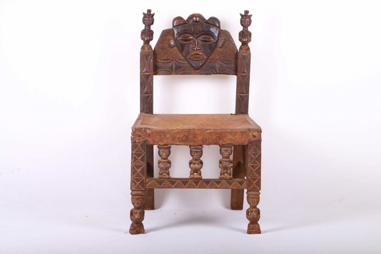 Chokwe Njunga Chair (CSTA-065)